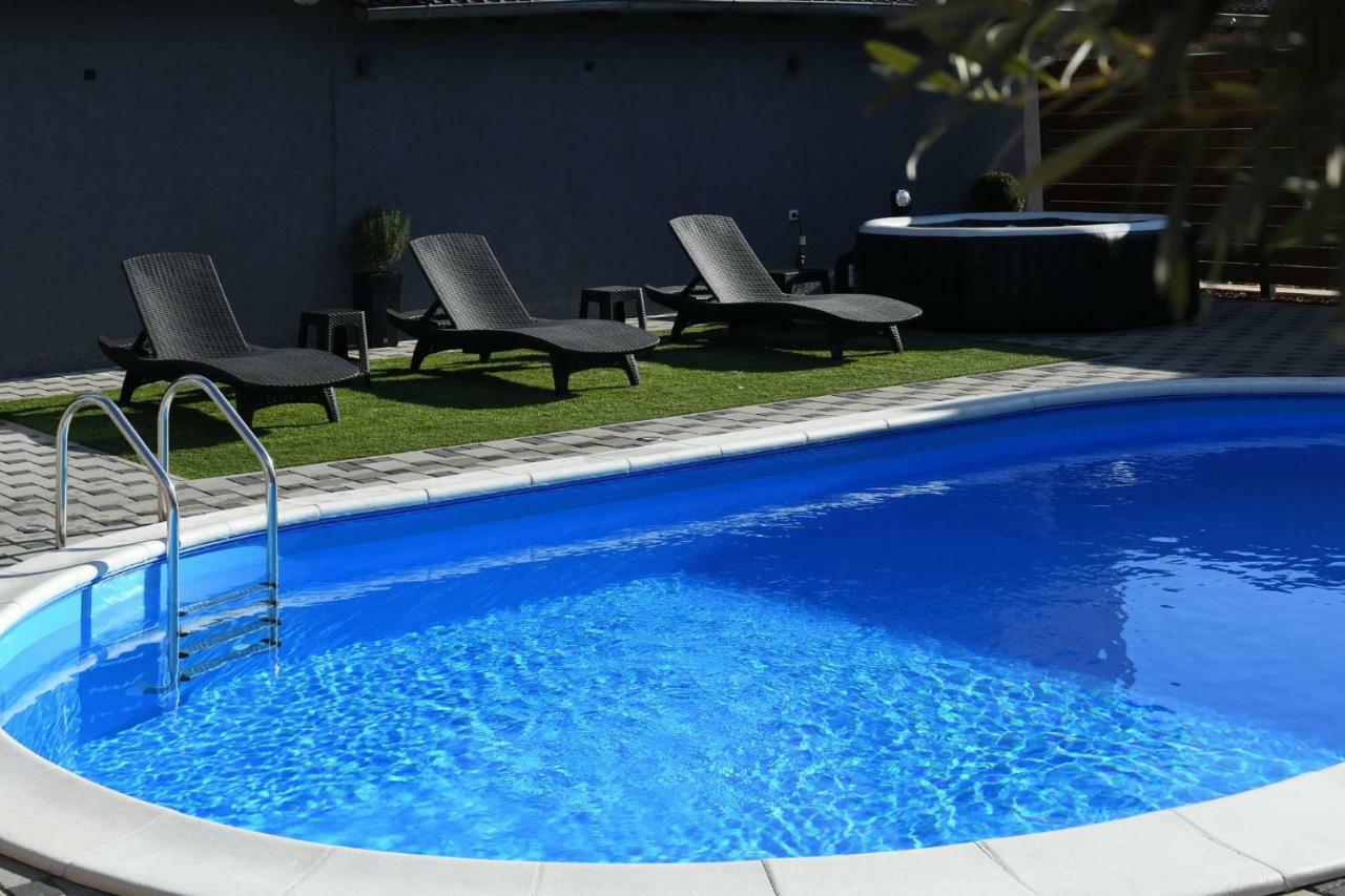 "Oasis Of Peace Zagreb-Apartments" Екстер'єр фото