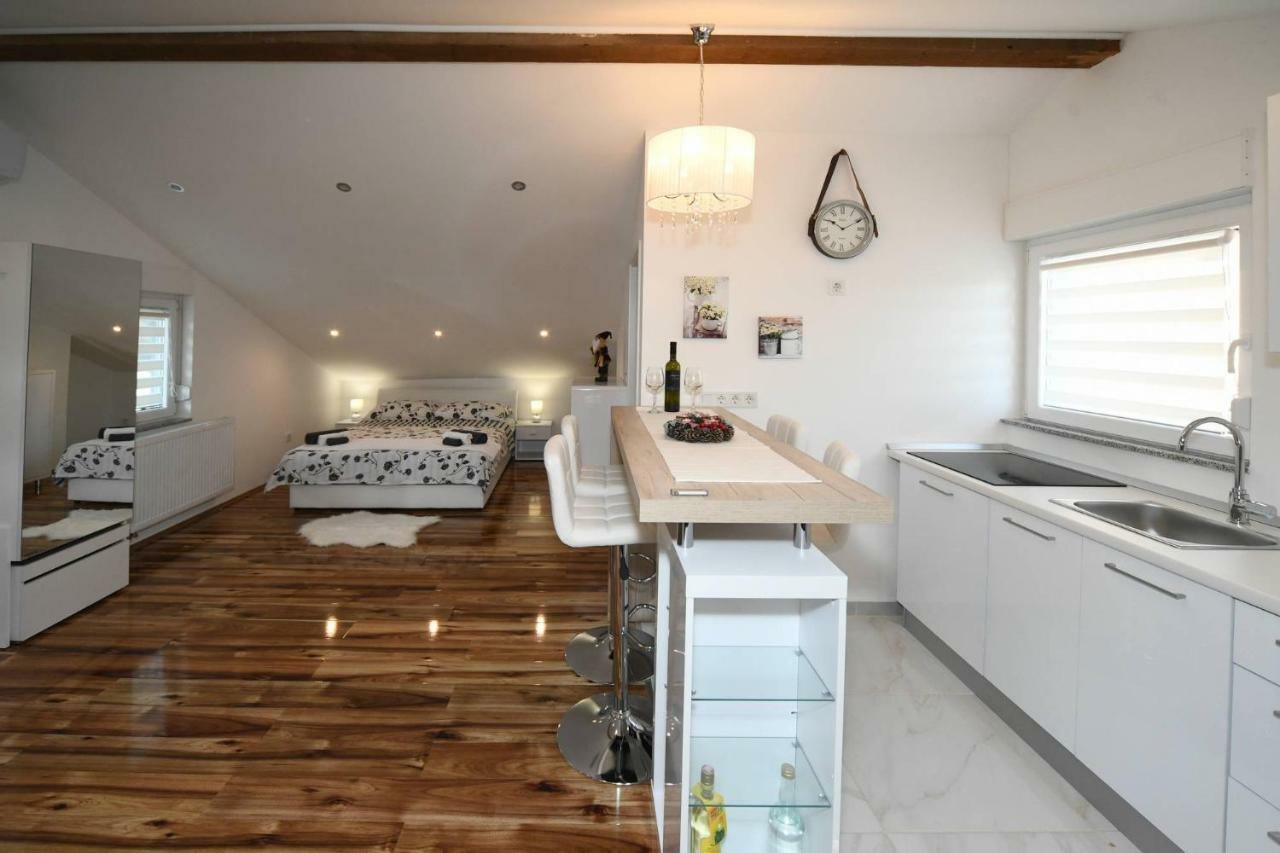 "Oasis Of Peace Zagreb-Apartments" Екстер'єр фото